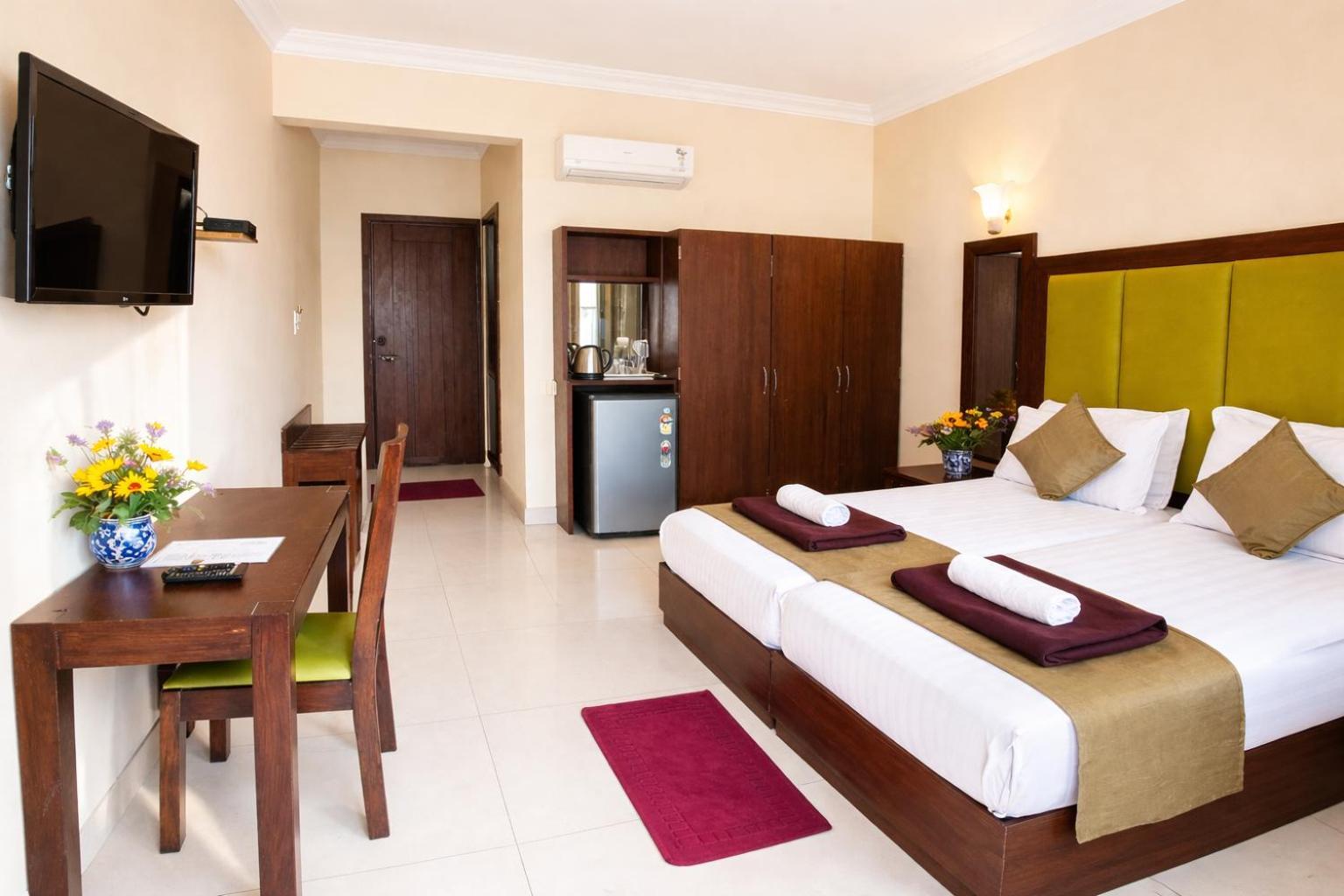 Deluxe Double or Twin Room with Pool View