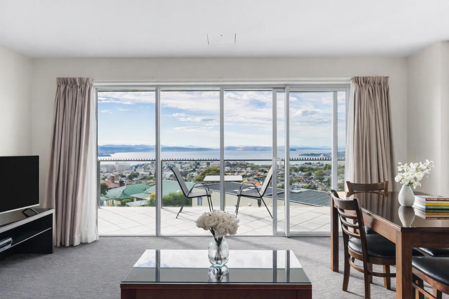 One-Bedroom Apartment with Harbor View
