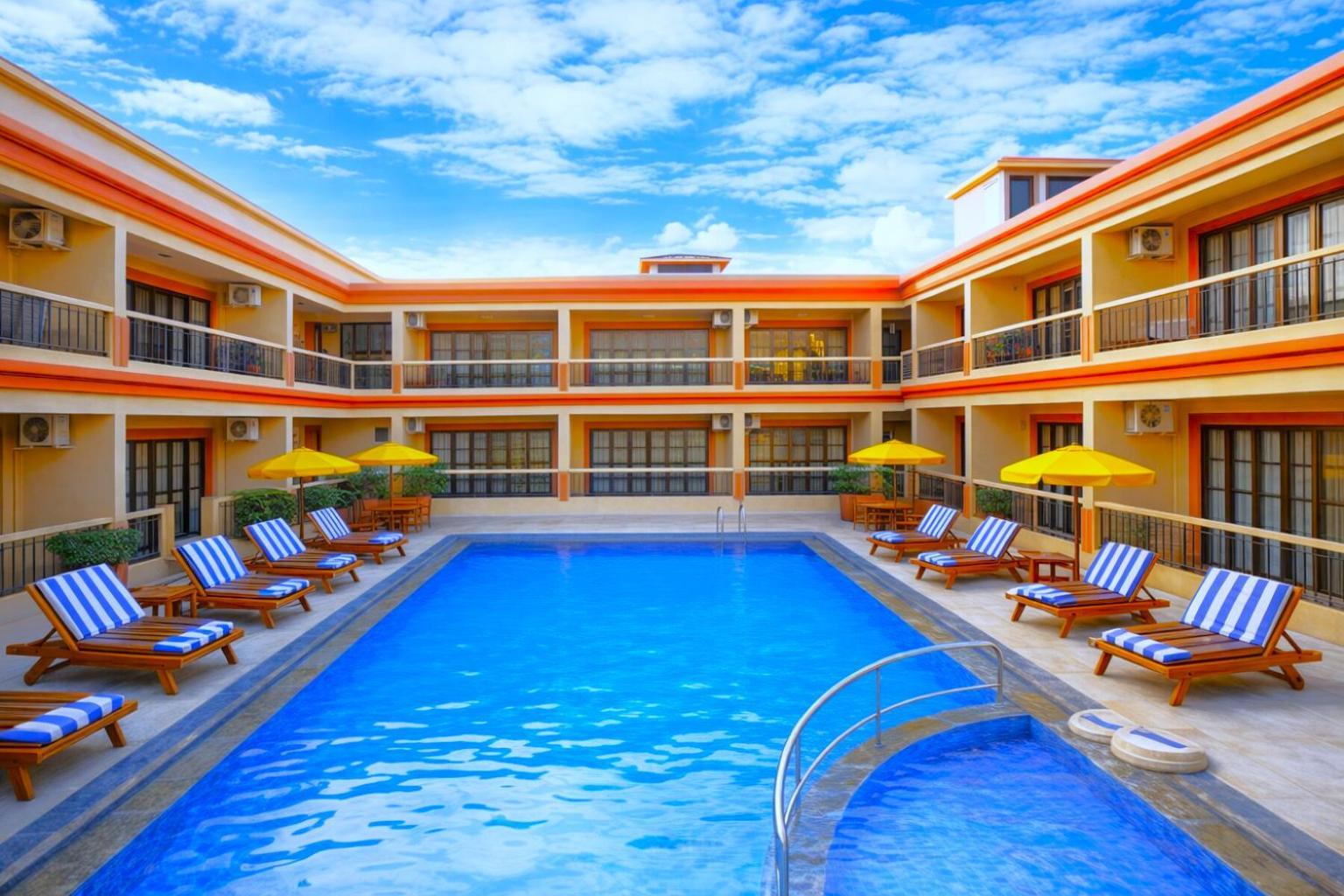 Executive Room with Pool View - Happy Hours (2+1) from 4 pm to 7 pm (Till Sep 2026)