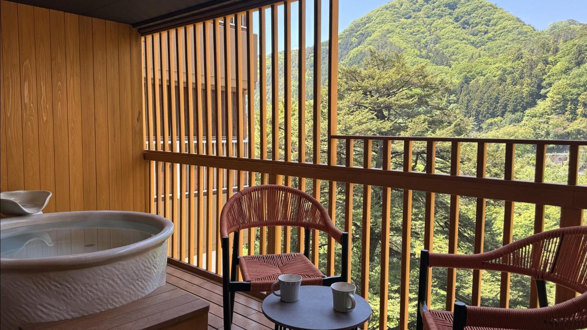 Suite with Mountain View