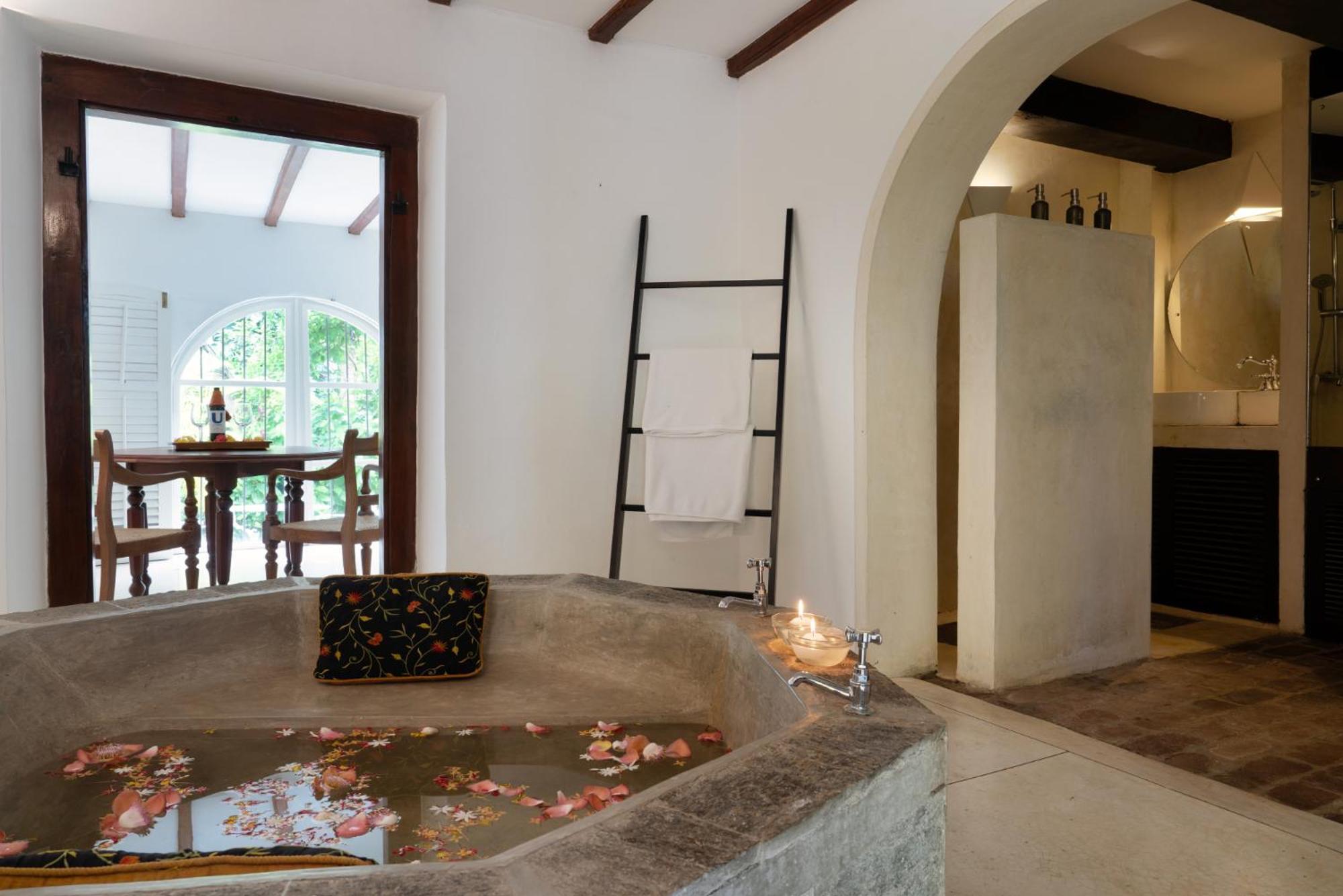Black Rajah Room With Garden View