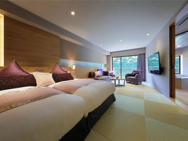 Quadruple Room with Bathroom