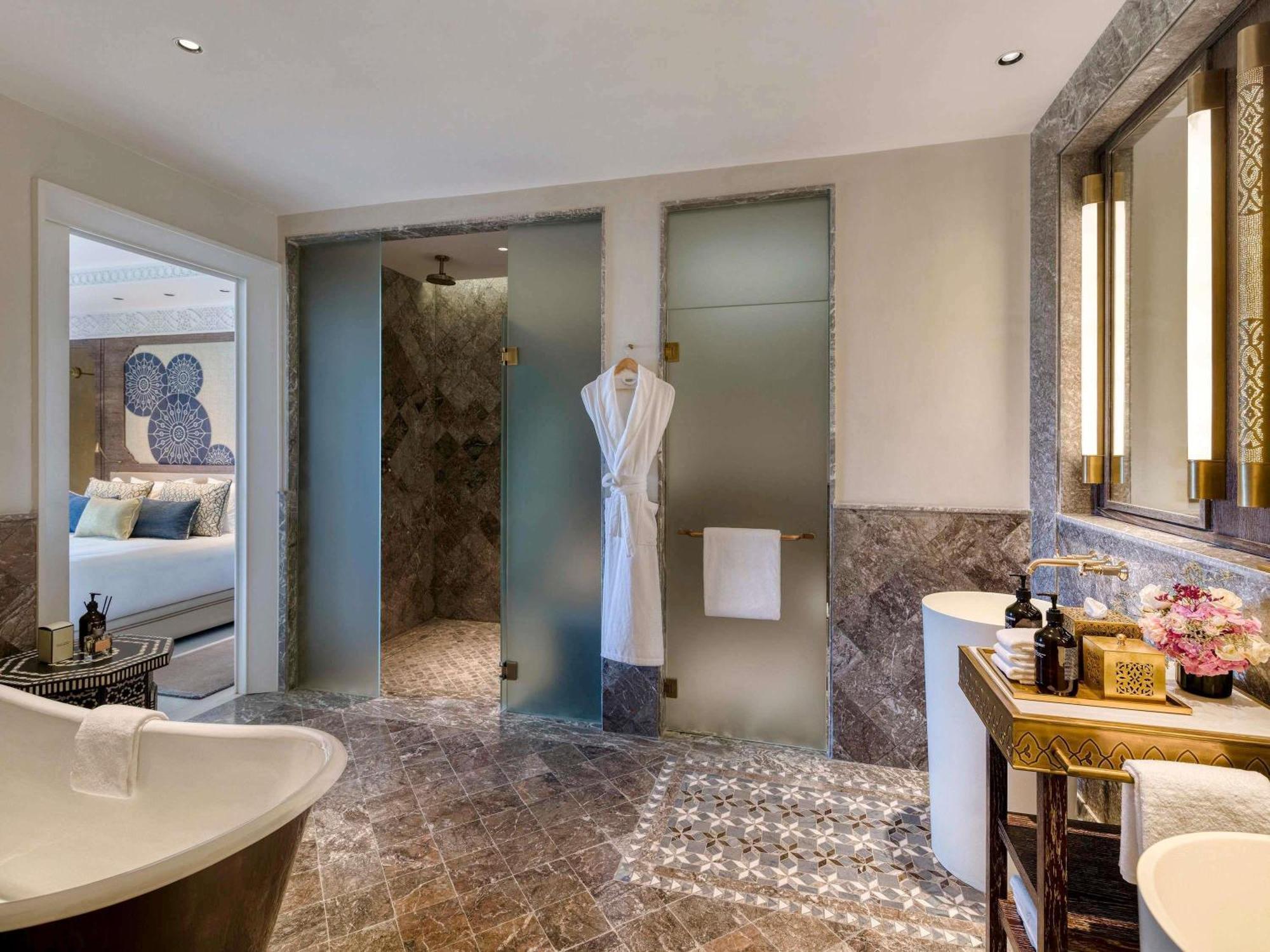 Junior King Suite With Panoramic View