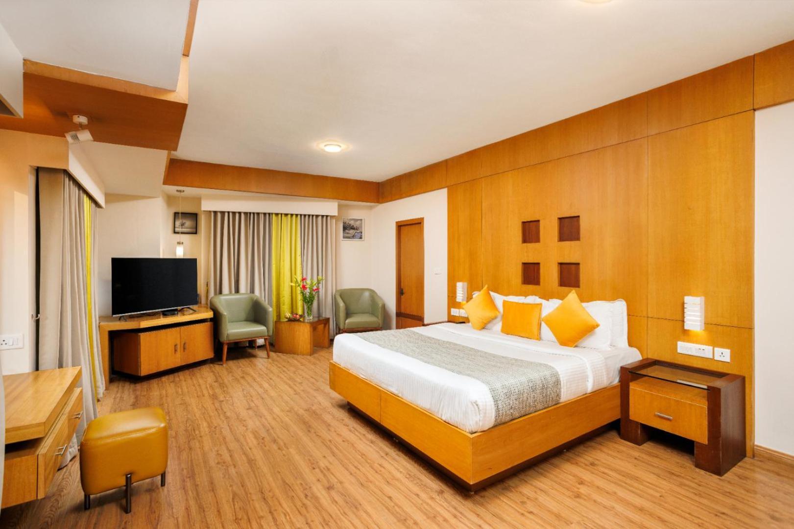 Deluxe King Room