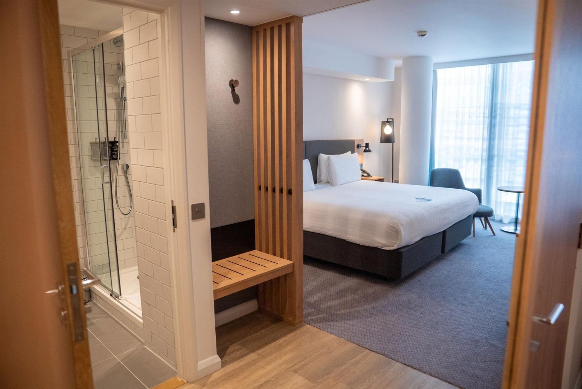 Premium King Room