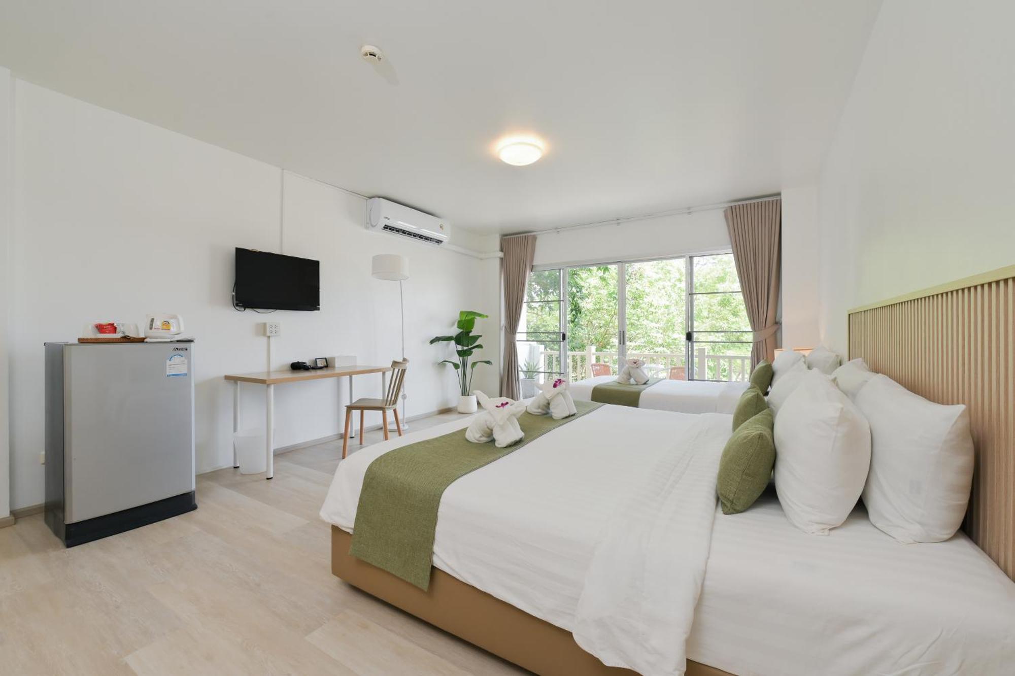 Superior Triple Room