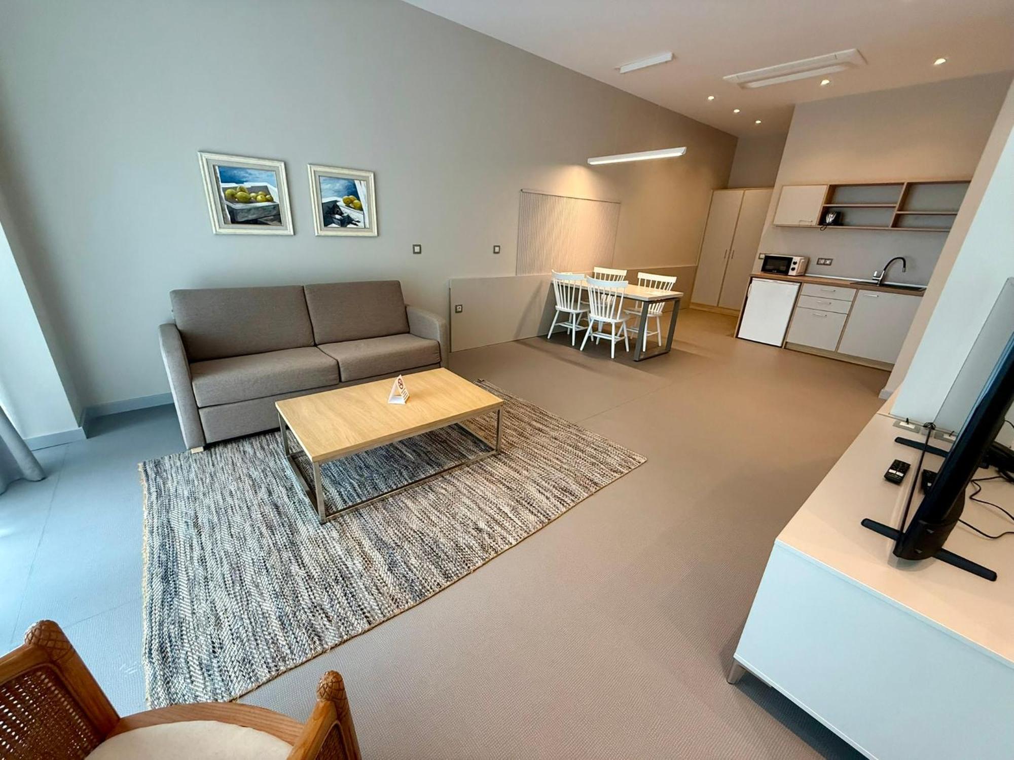 Deluxe Family Suite