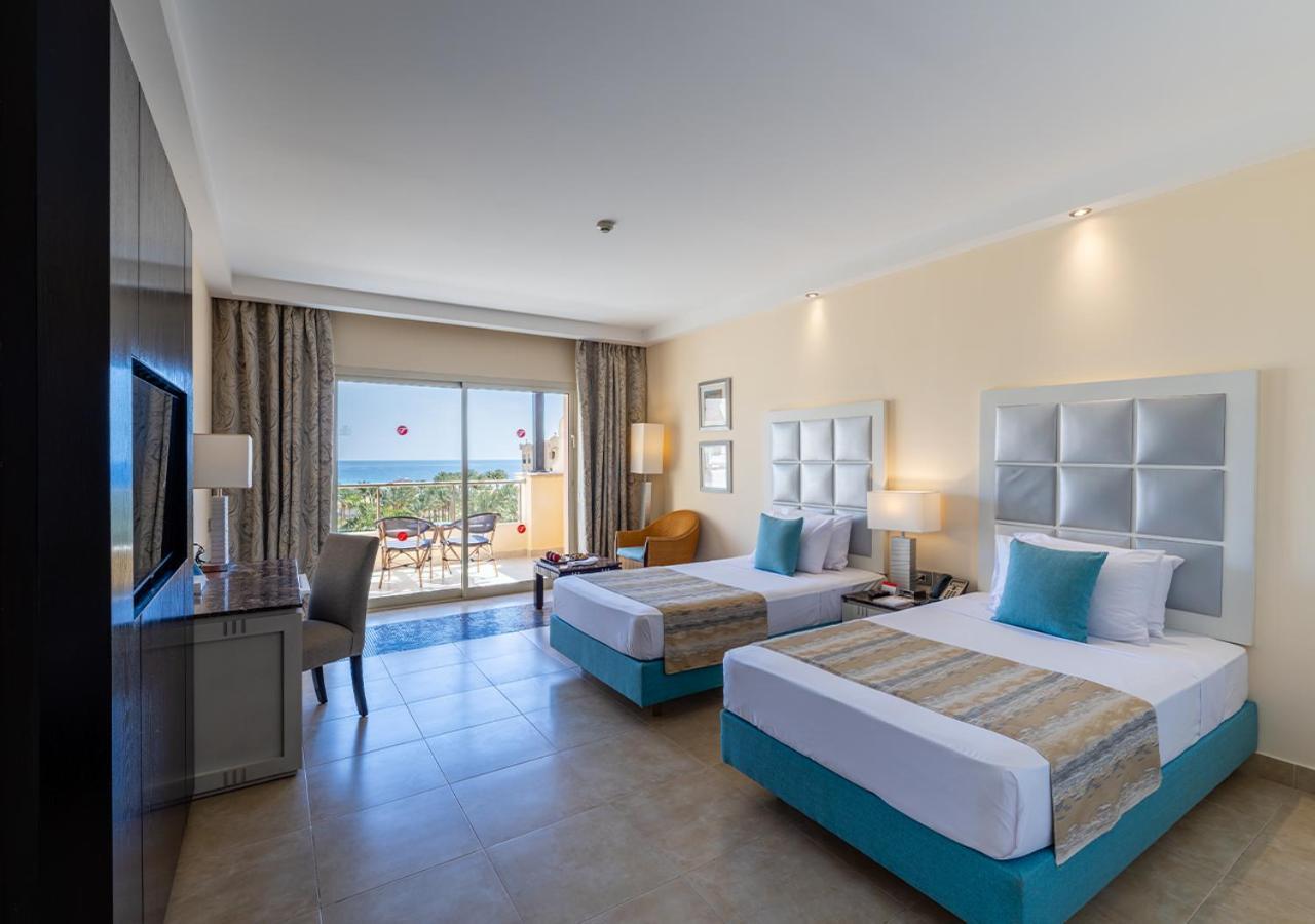 Special Offer - Deluxe Double Room with Sea View - Egyptians and Residents Only