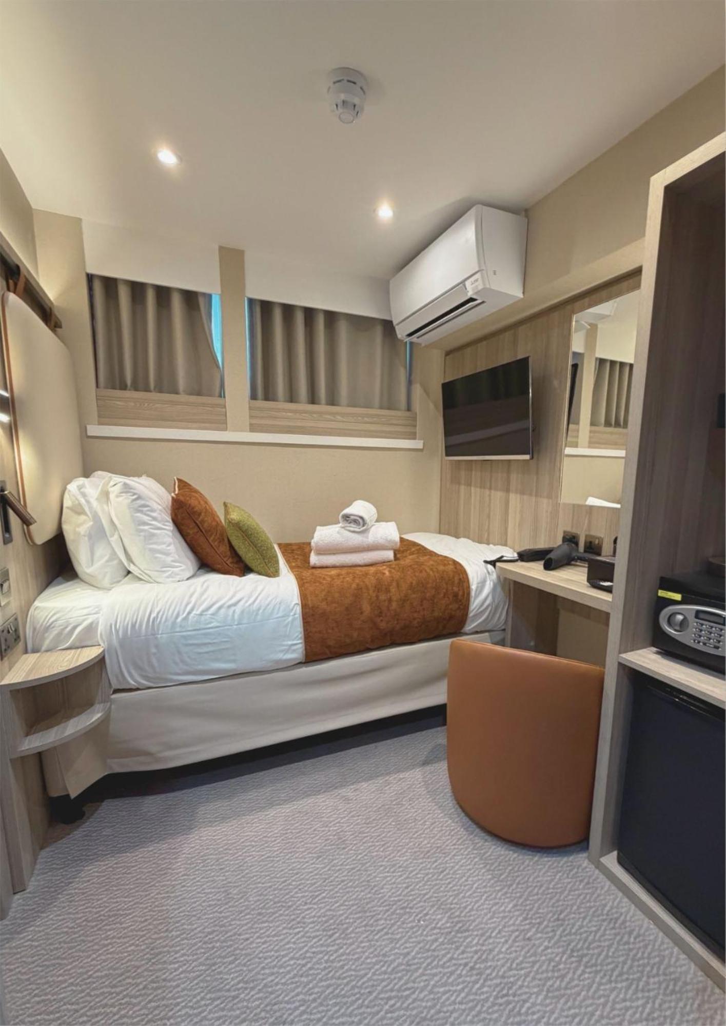 Economy Single Room