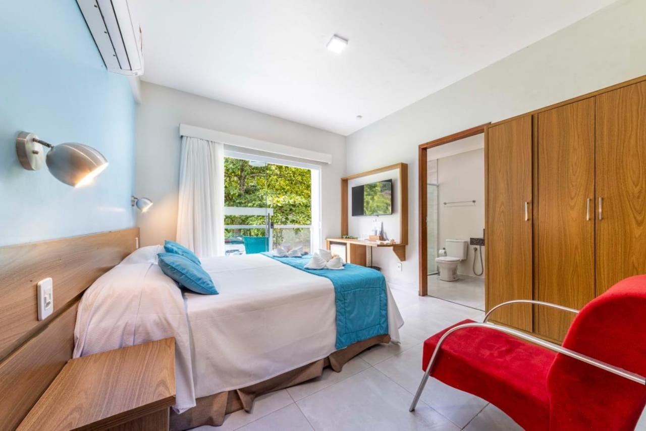 Deluxe Suite with Spa Bath