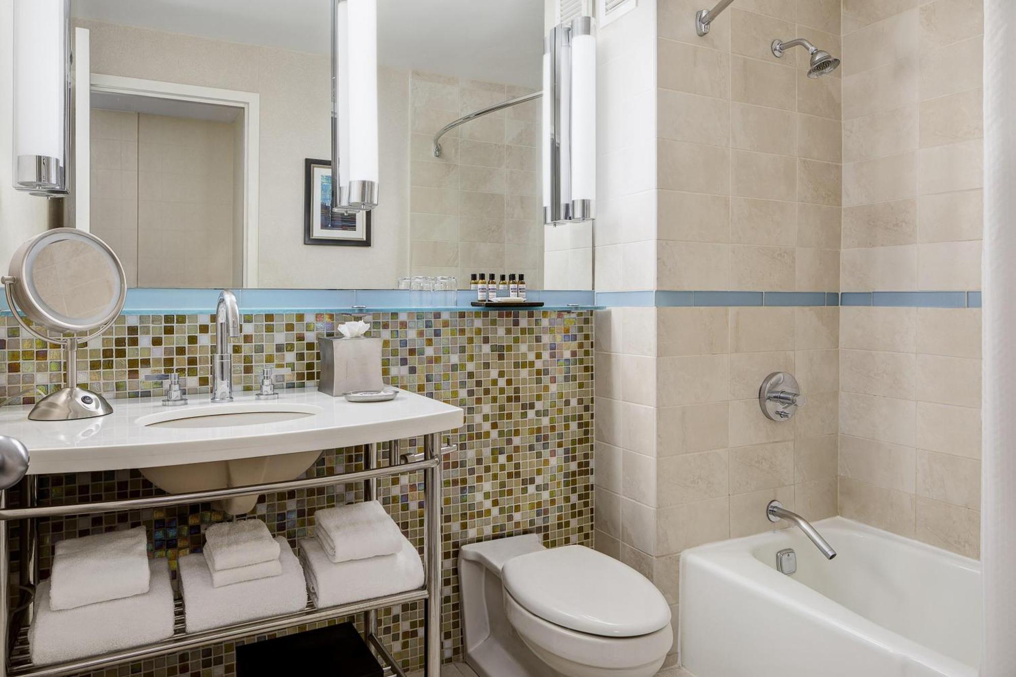 Premier Suite with City View