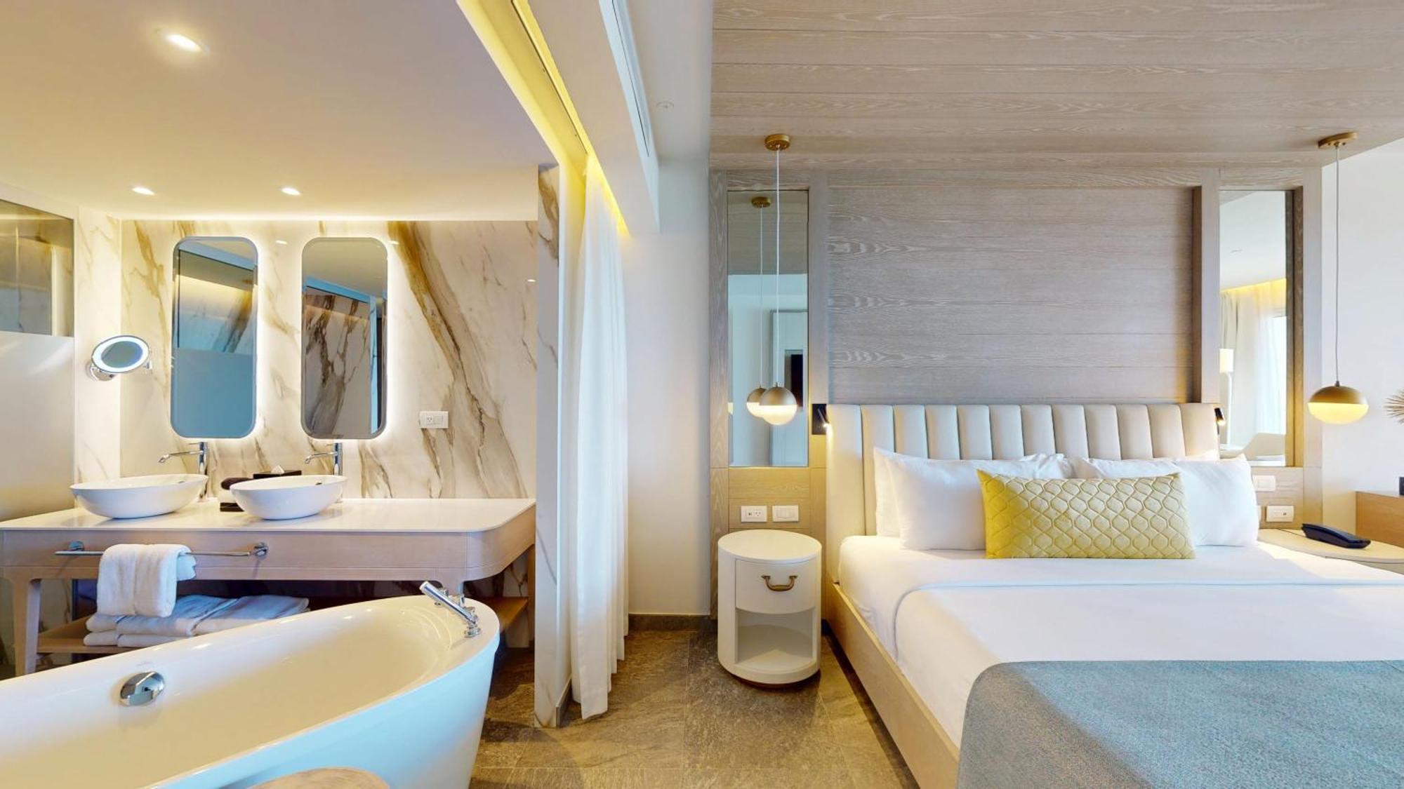 Platinum Junior Suite