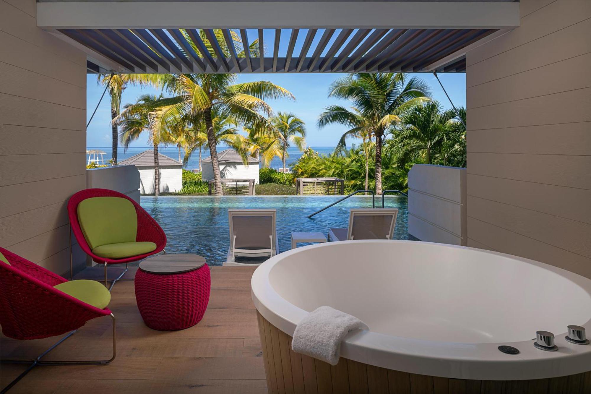 Swim Out Pleasure Junior Suite