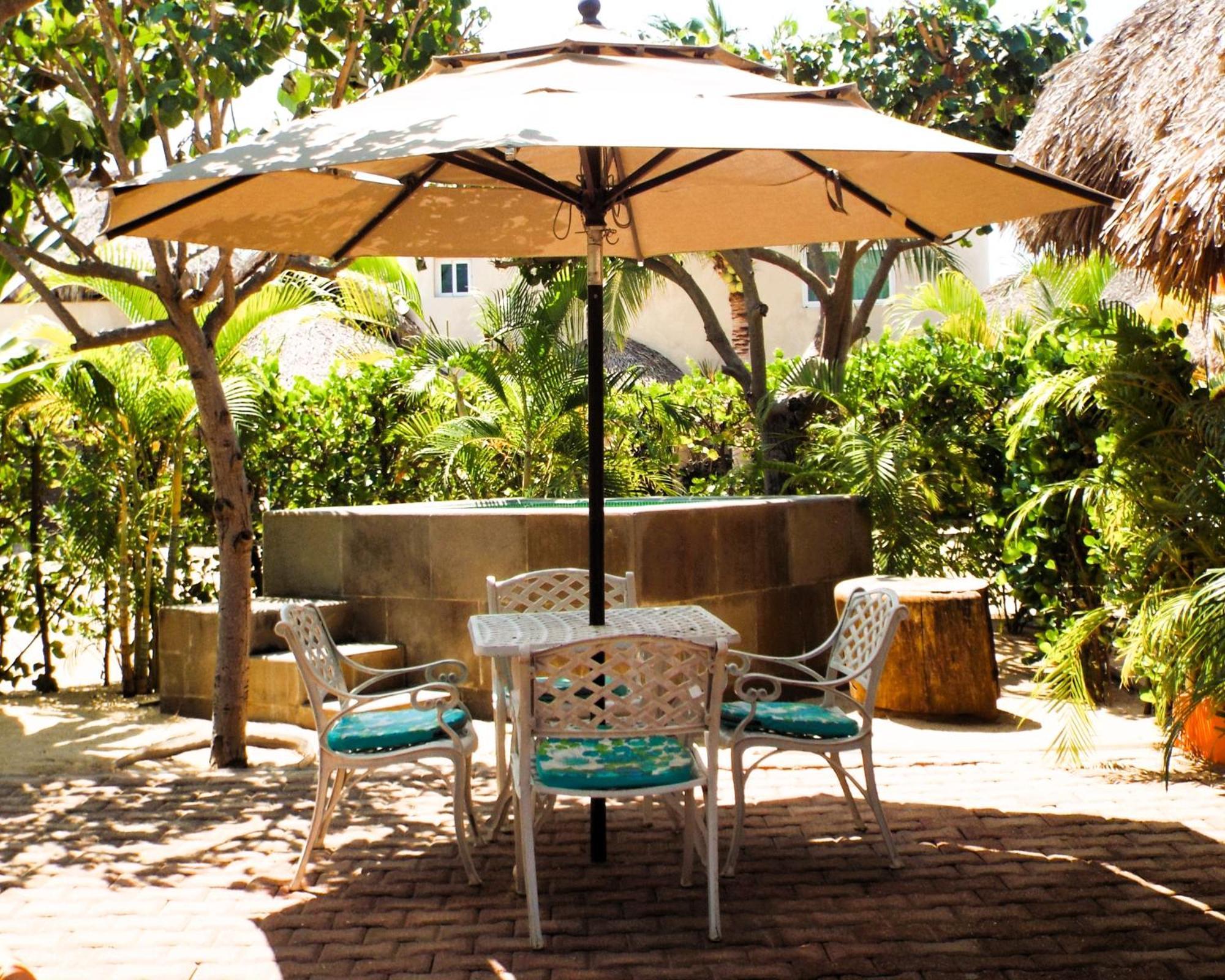 Bungalow with Patio