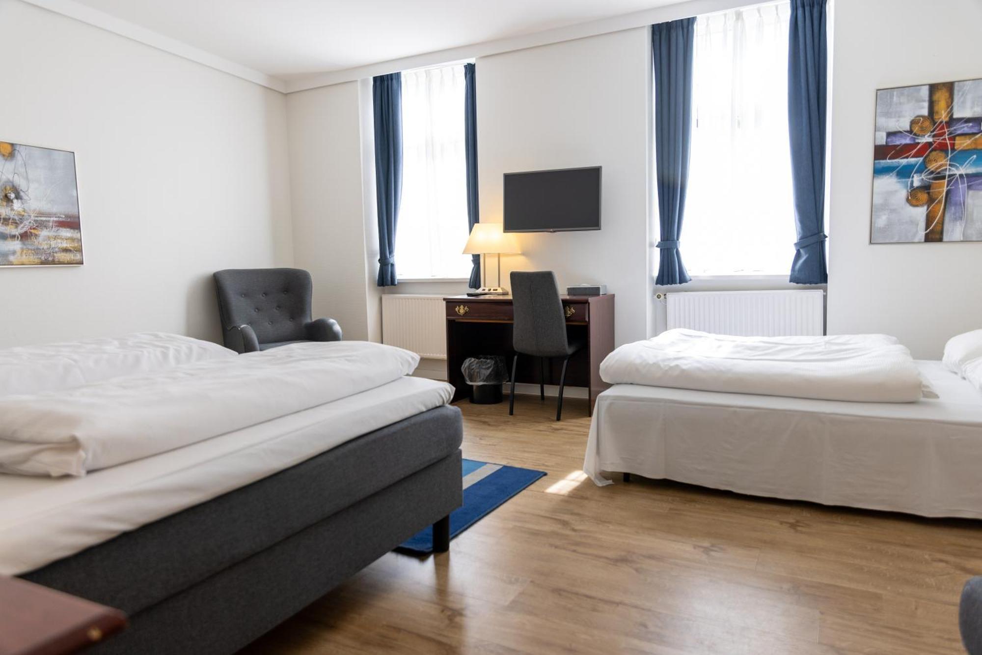 Double Room with Extra Bed (3 Adults)