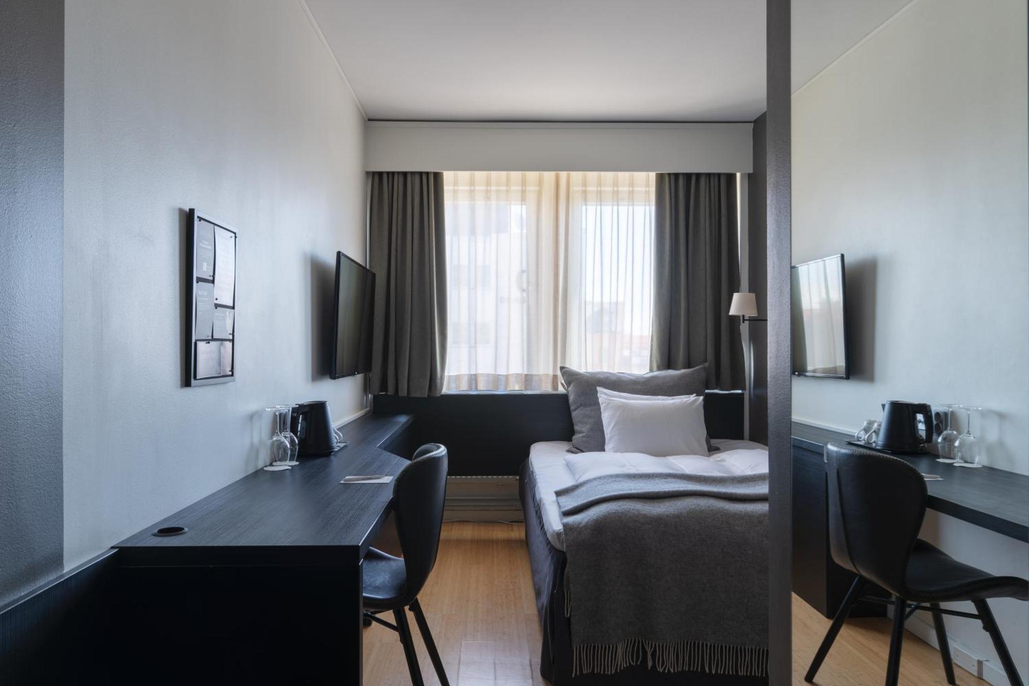 Compact Double Room