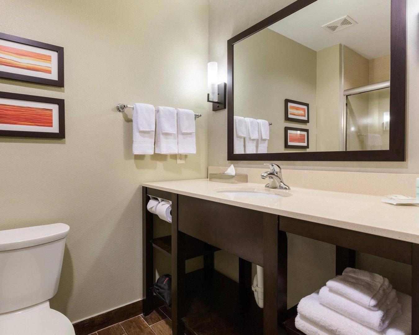 Queen Suite with Two Queen Beds - Disability Access