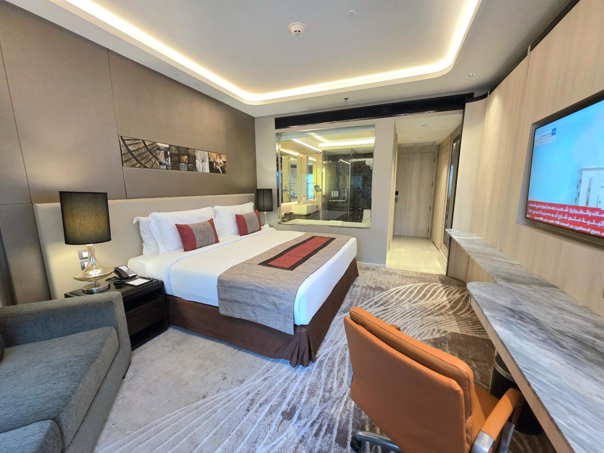 Deluxe King Room