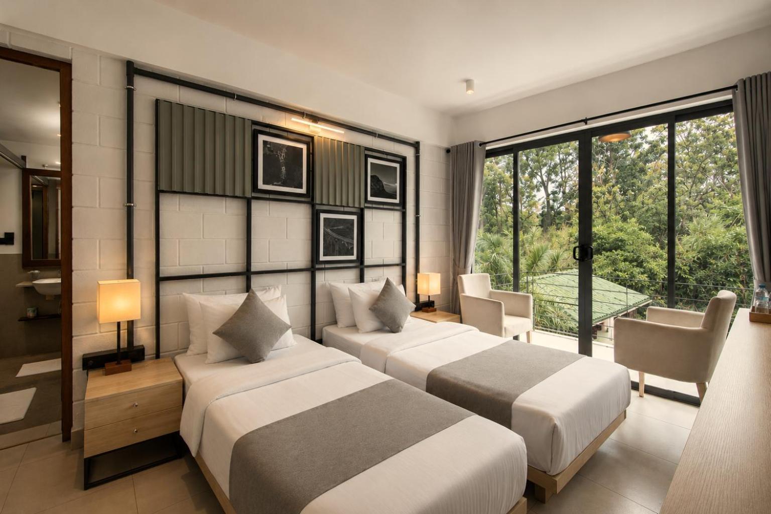 Deluxe Double or Twin Room with Garden View