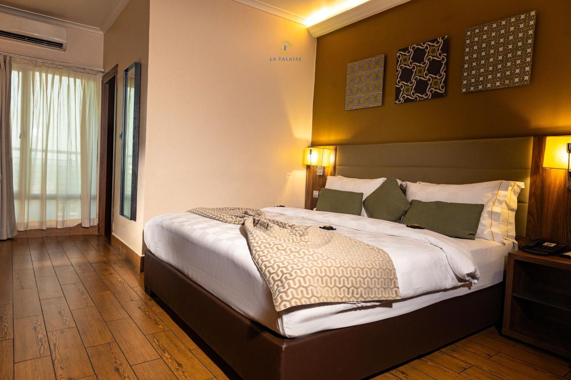 Deluxe King Room