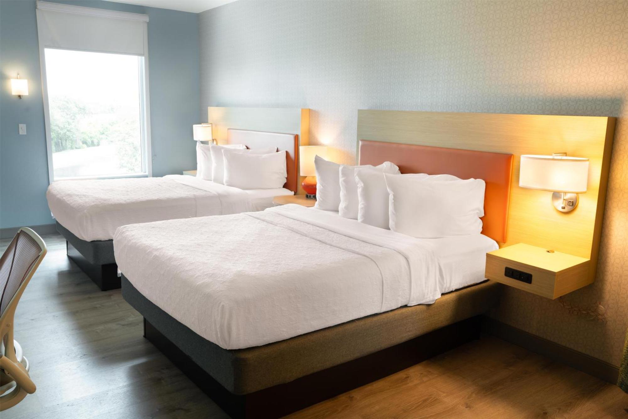Queen Studio with Two Queen Beds - Non-Smoking