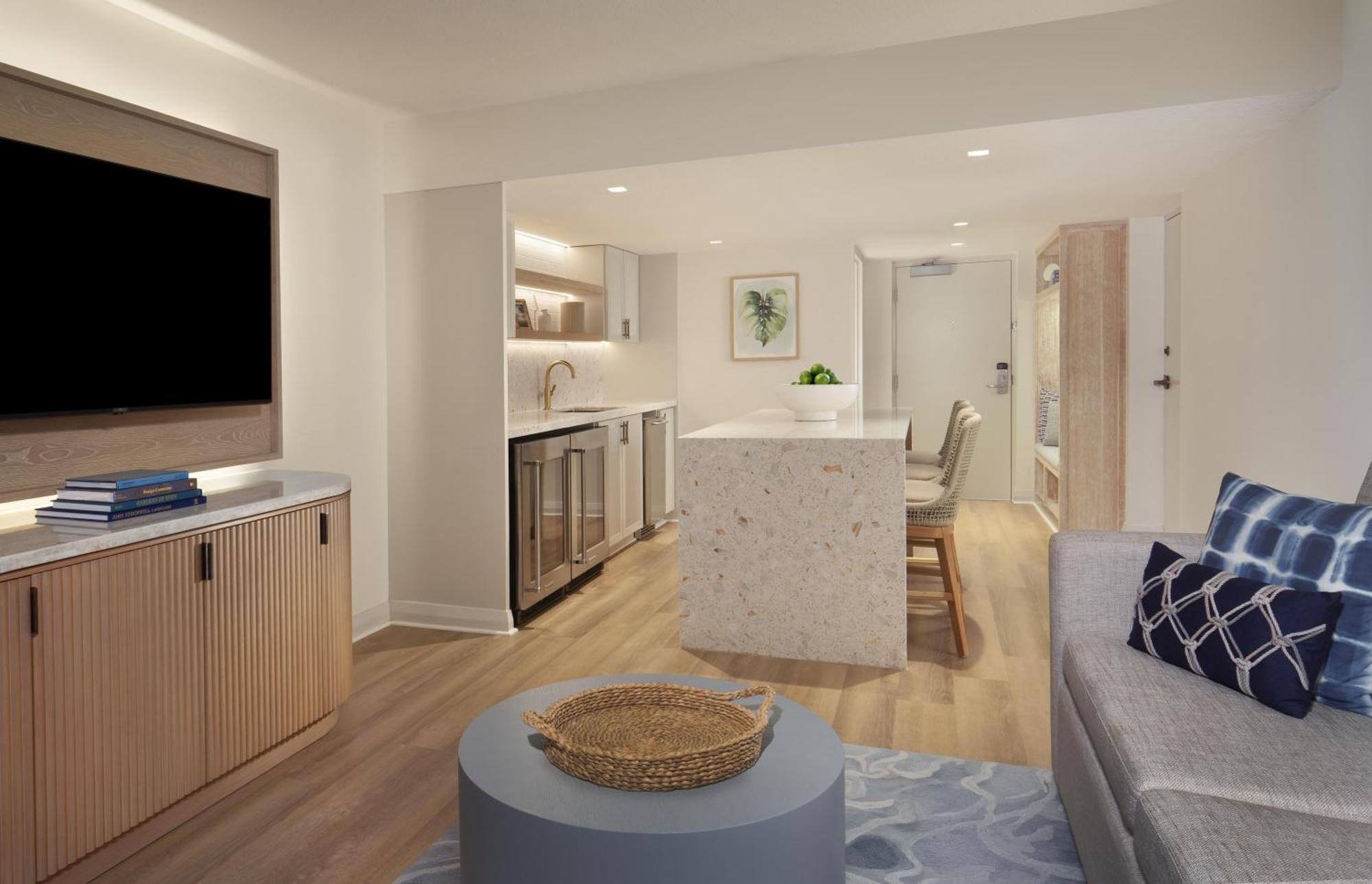 One-Bedroom Paradise Suite Kitchenette