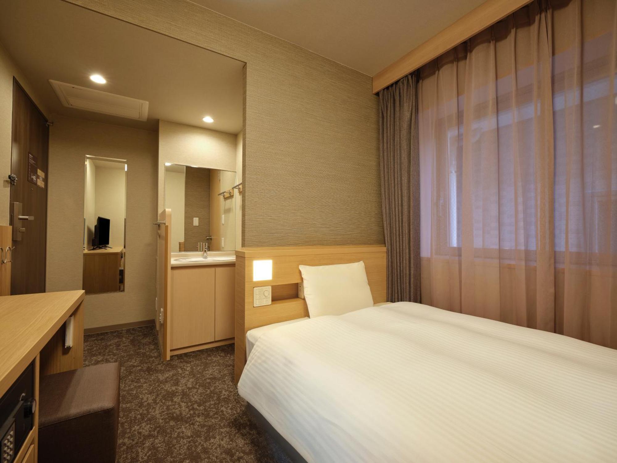 Economy Single Room