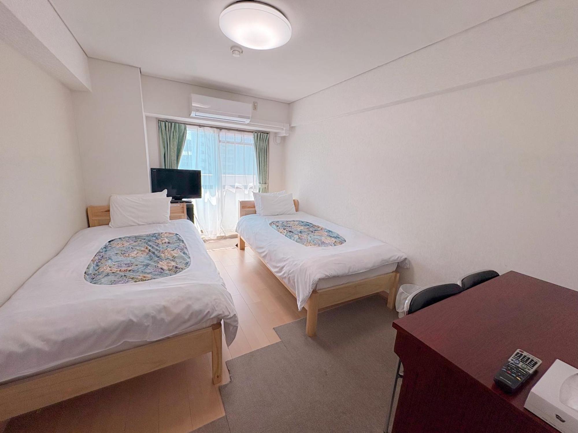 Standard Twin Room - Non-Smoking