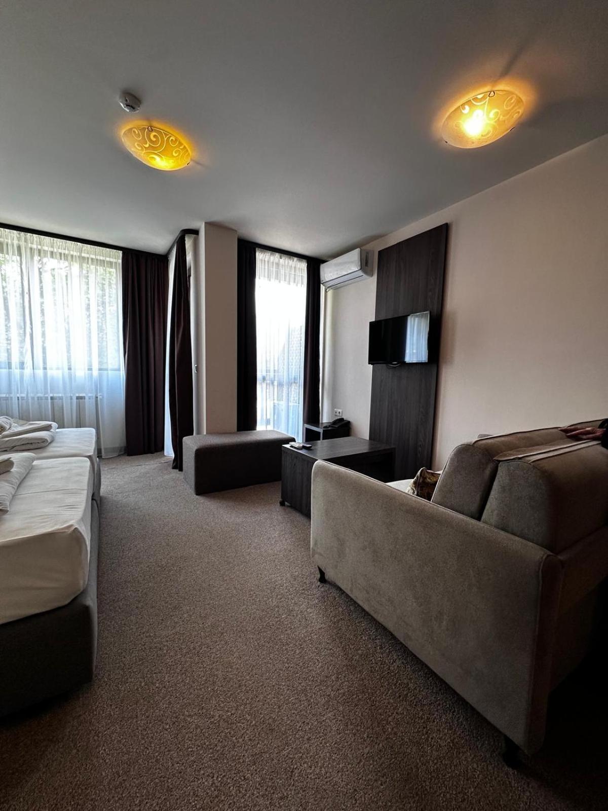 Deluxe Double Room with Balcony (2 Adults)