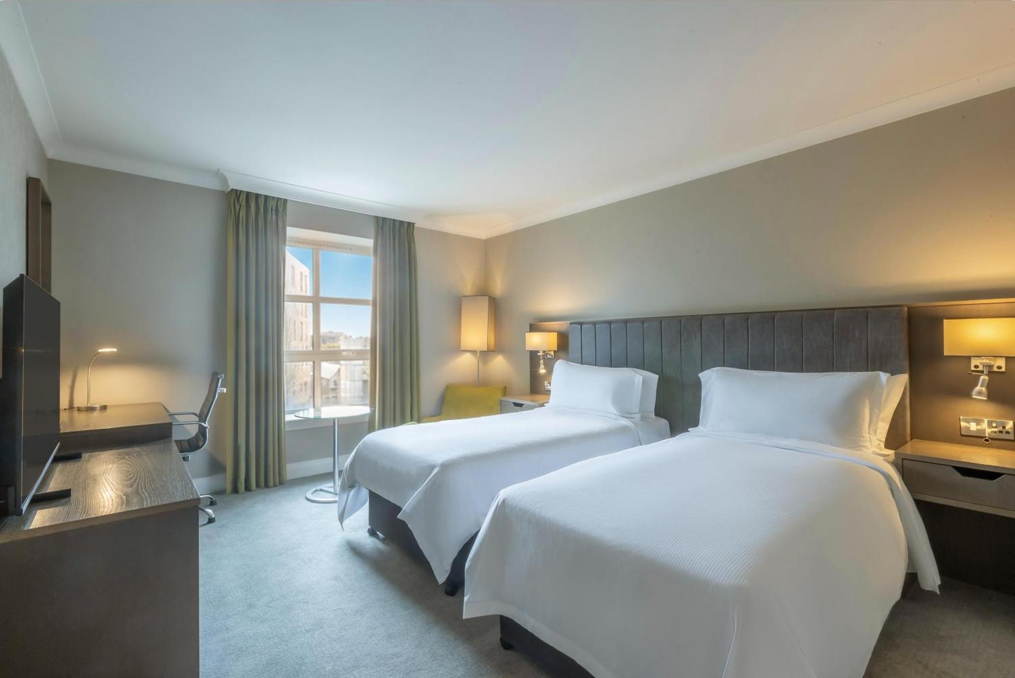 Standard Twin Room with Canal View