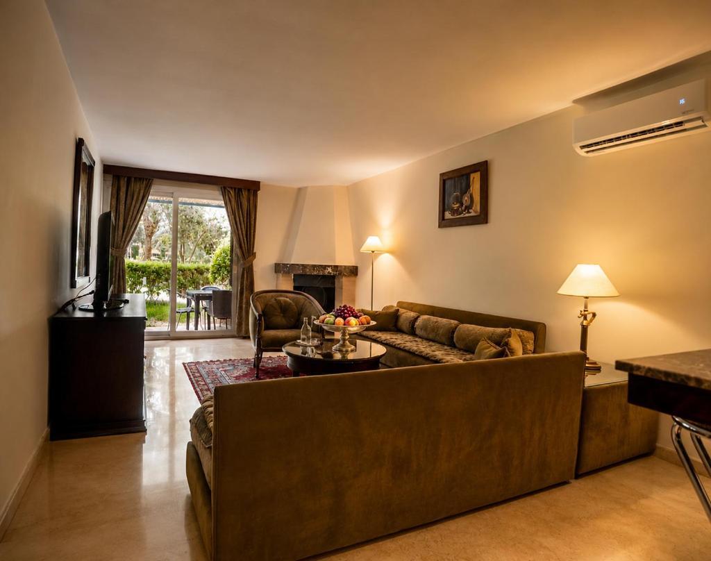 Deluxe Bungalow with Garden View