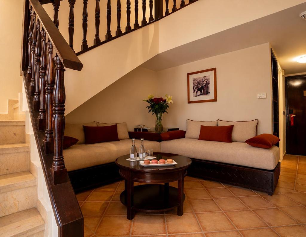 Duplex Room
