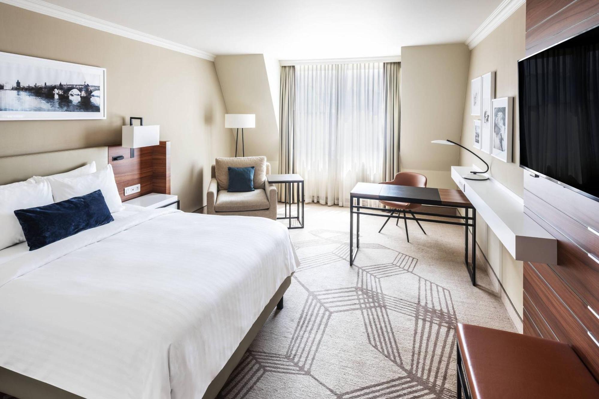 Deluxe Guest room, 1 Queen