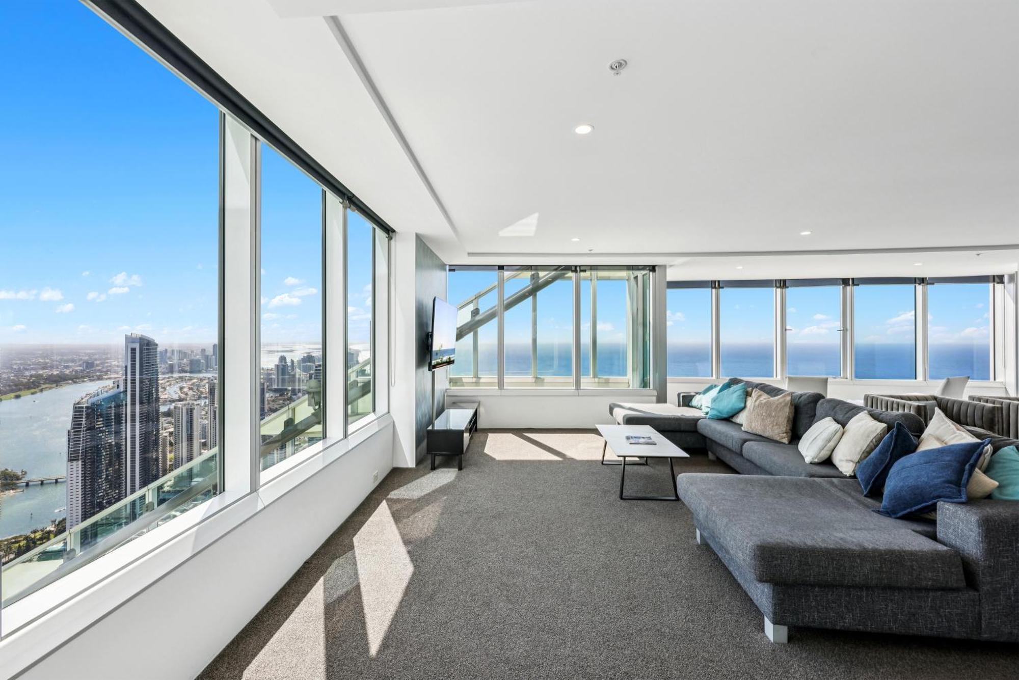 Three-Bedroom Sub Penthouse