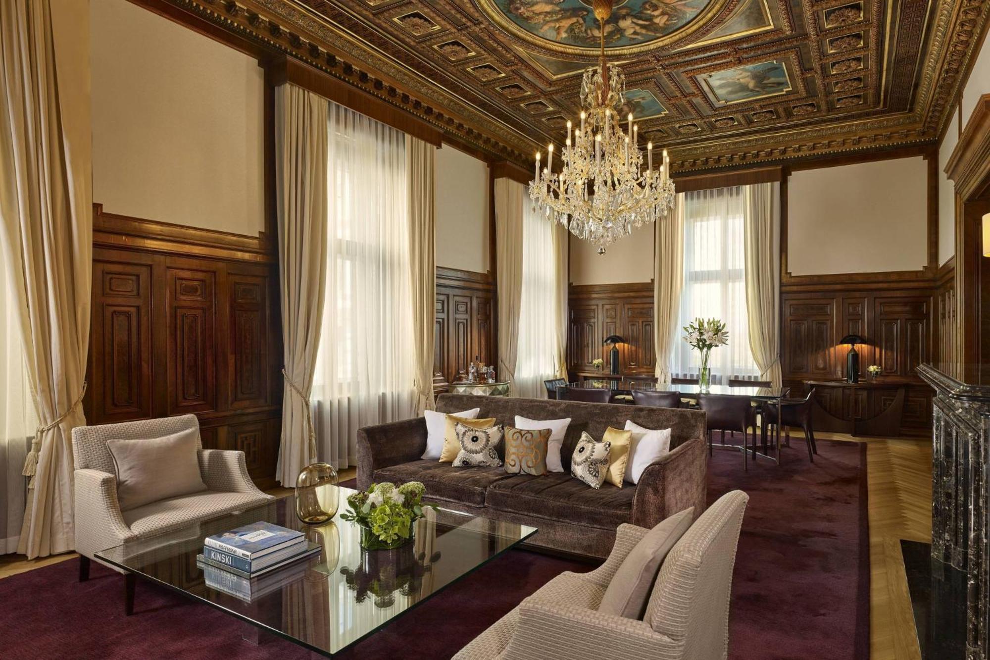 Presidential Suite with City View and Club Lounge Access