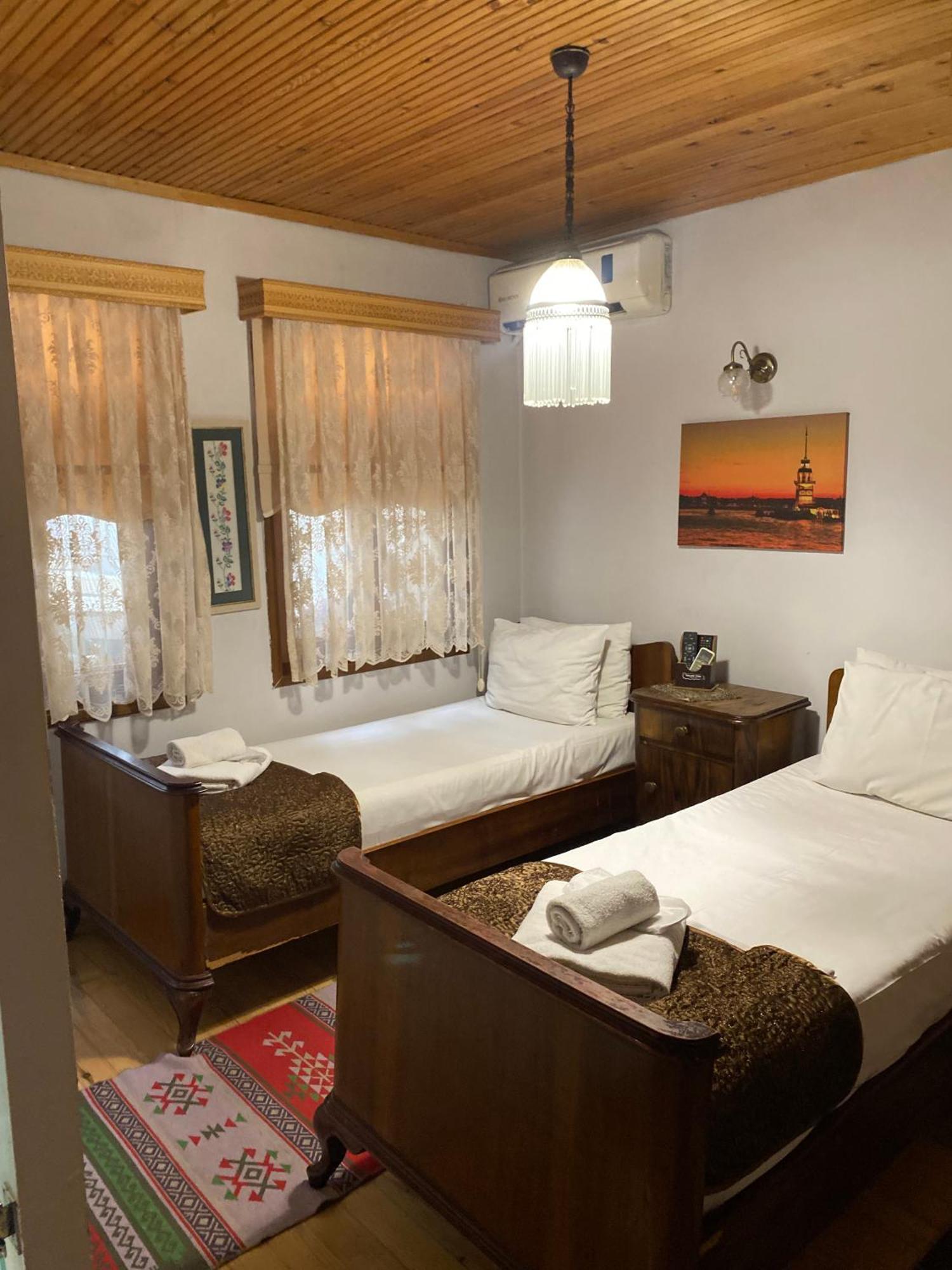 Economy Twin Room