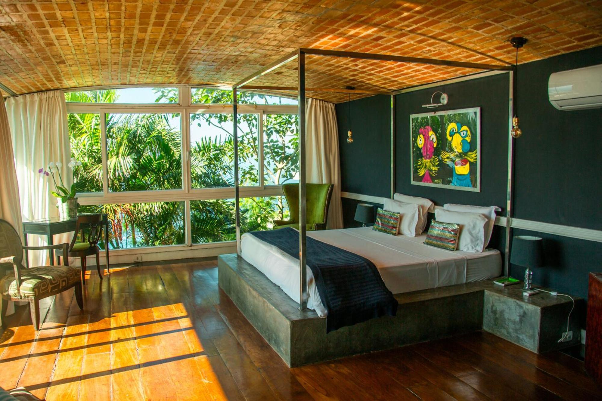 Prestige Suite with Balcony and Ocean view