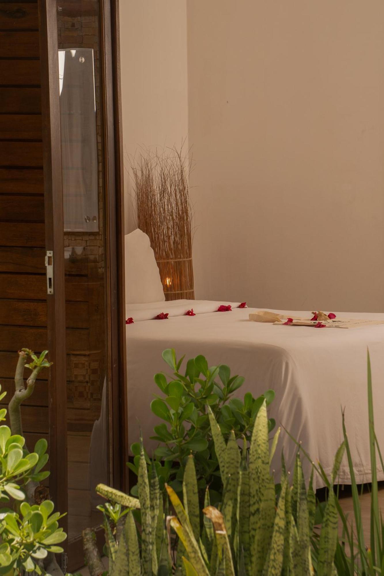 Suite with Garden View