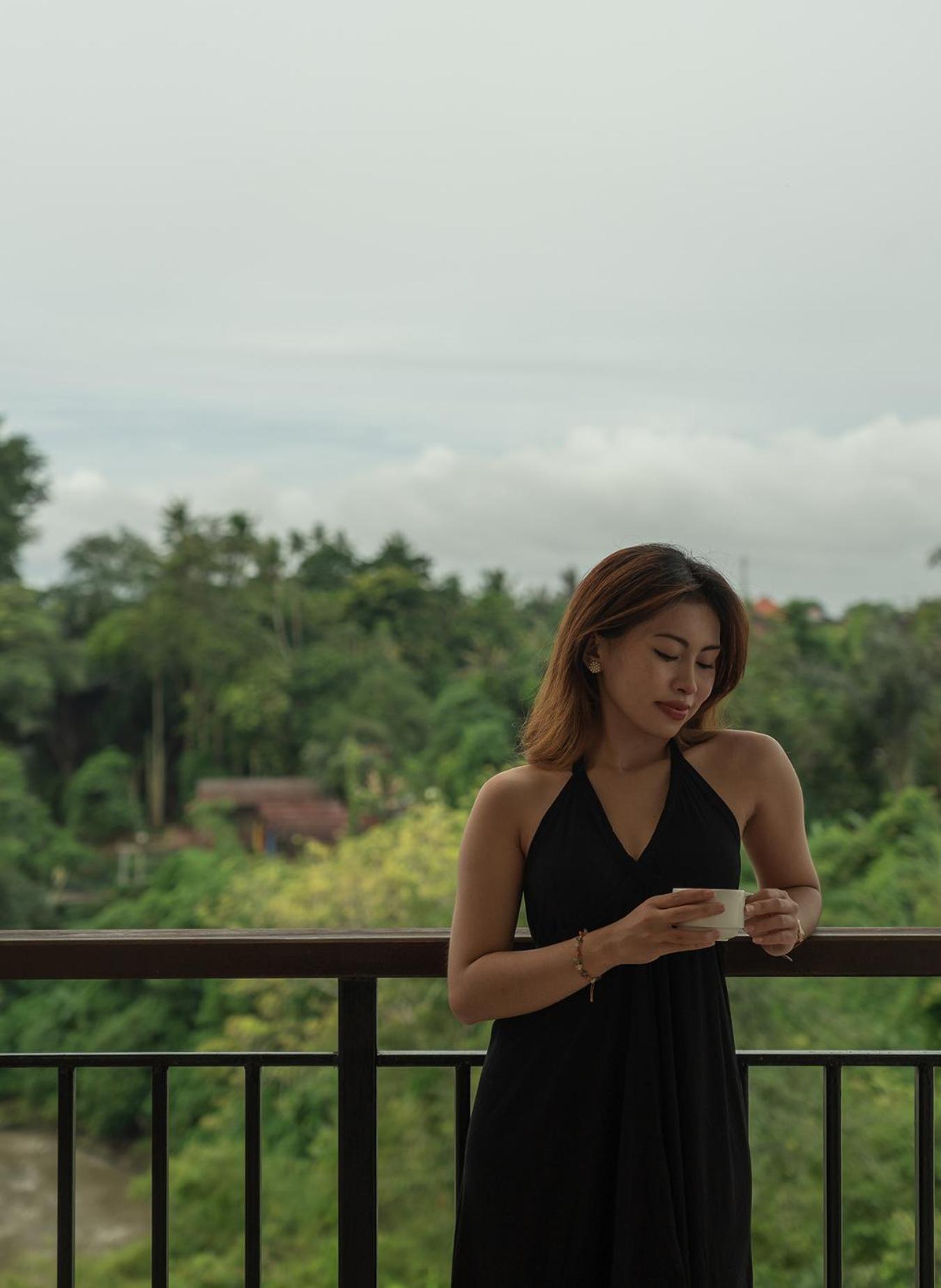 Jungle Suite Room with Balcony, River View, with FREE daily shuttle to Ubud City, FREE Photo Session, FREE Art Gallery Visit, 24-hour access to Fitness Center, FREE Welcome Drink, and FREE Kids Activities.