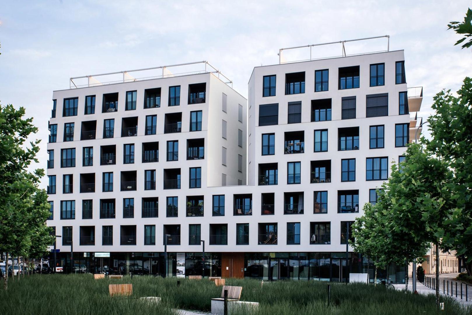 Family Two-Bedroom Apartment with View