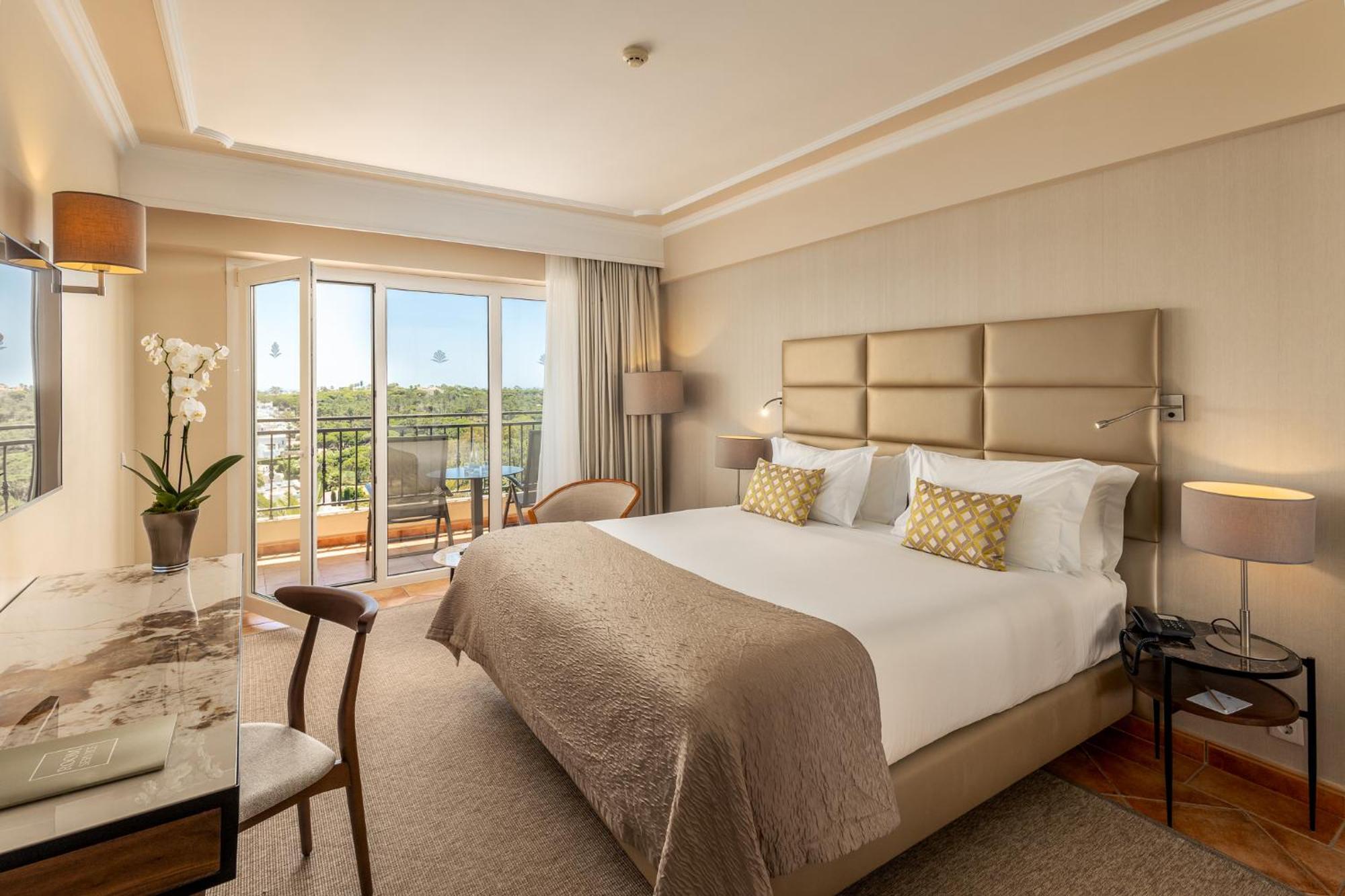 Double Room with Sea Side and Pool View