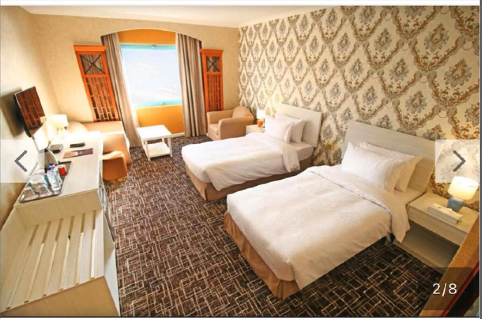 Premier Room King or Twin with  Heritage View