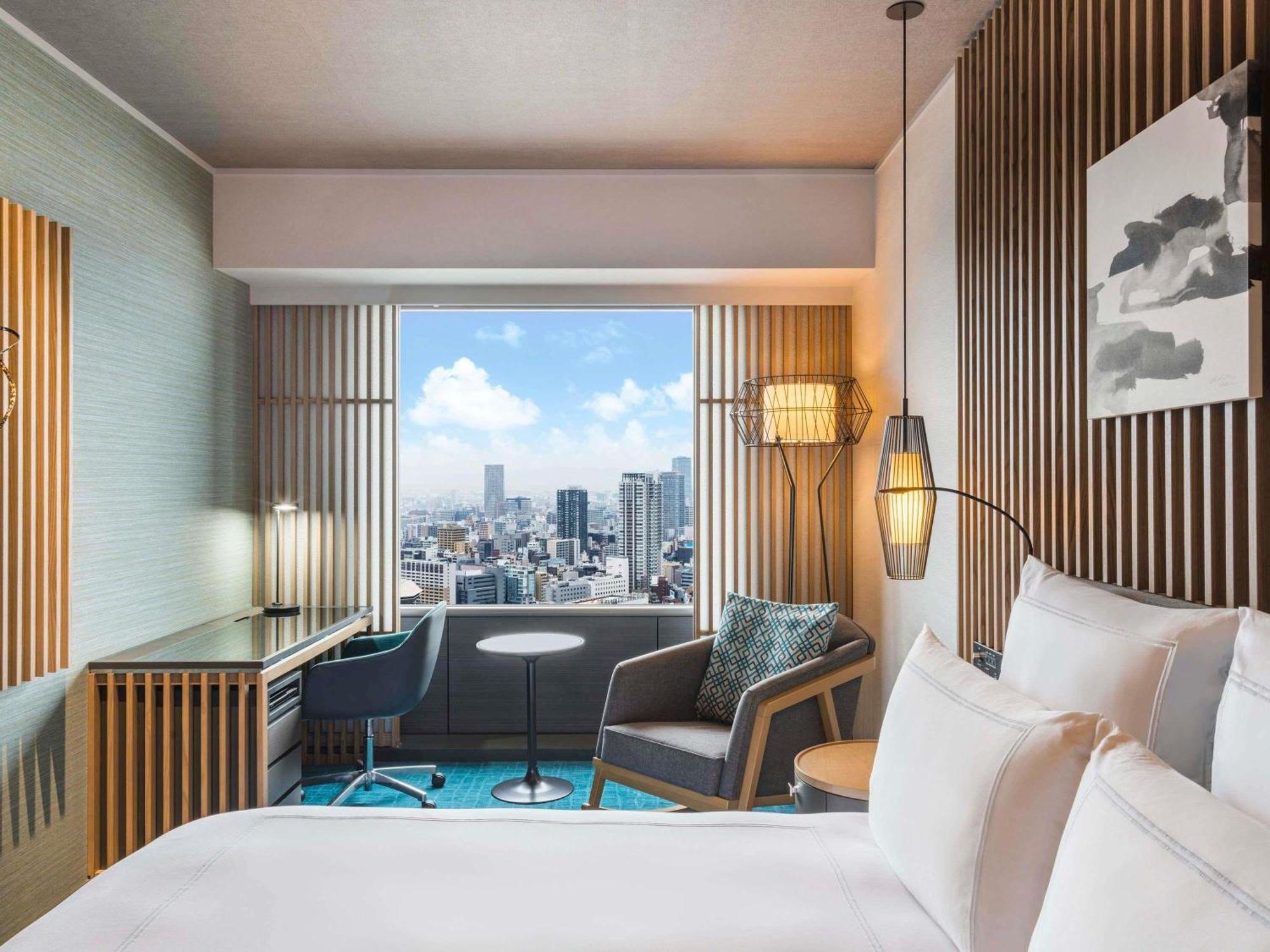 Executive King Room with Lounge Access