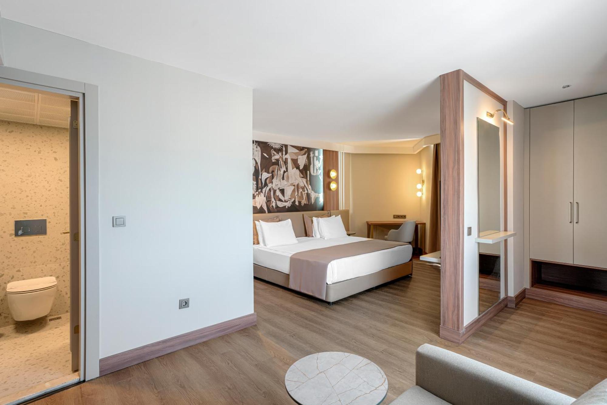 King Suite