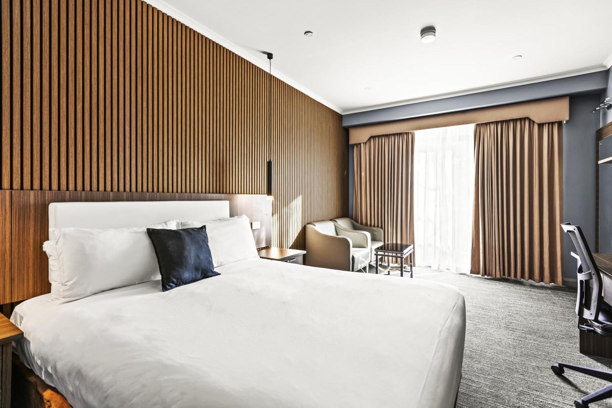 Superior Queen Room