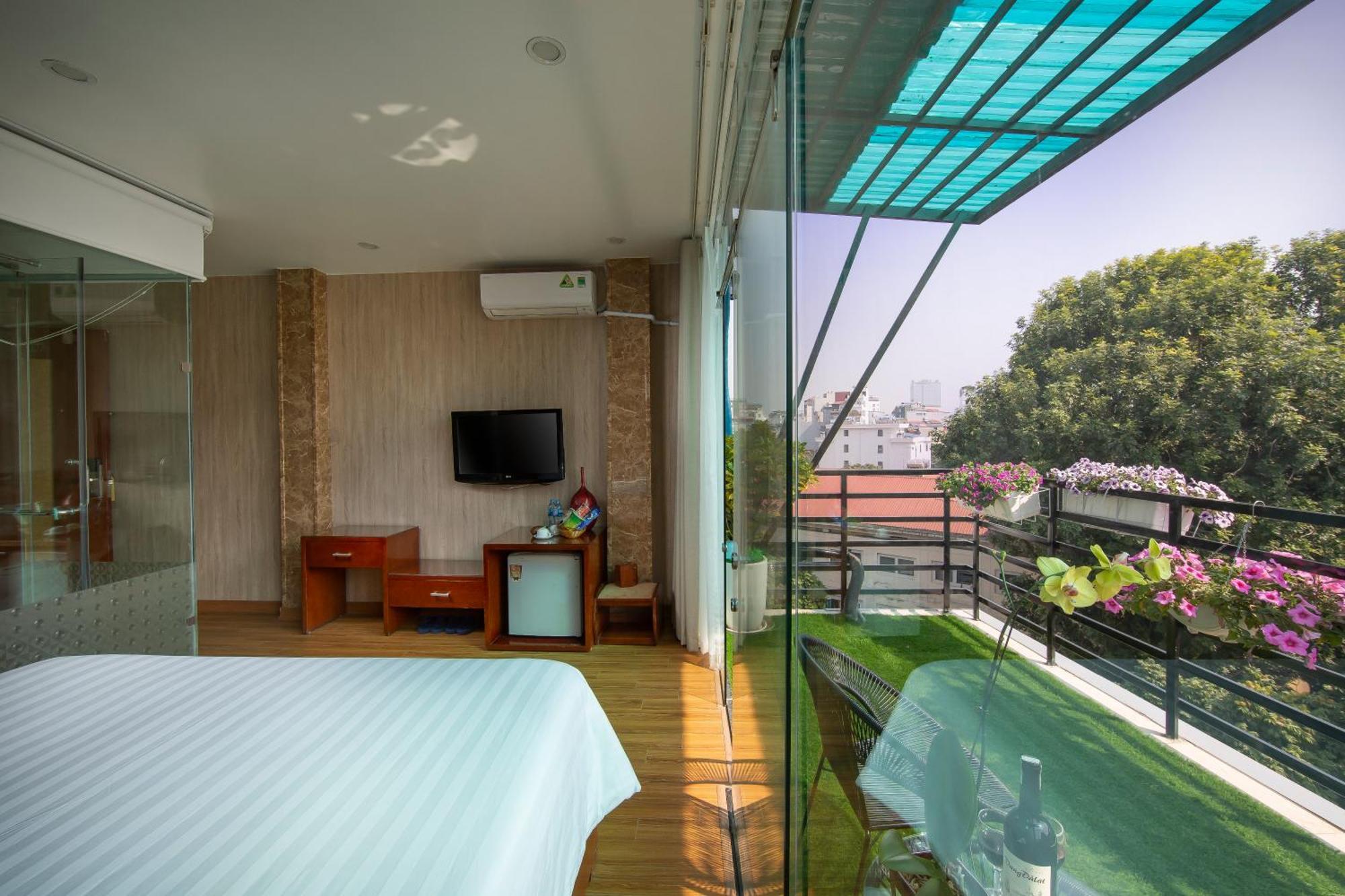 Suite with Terrace