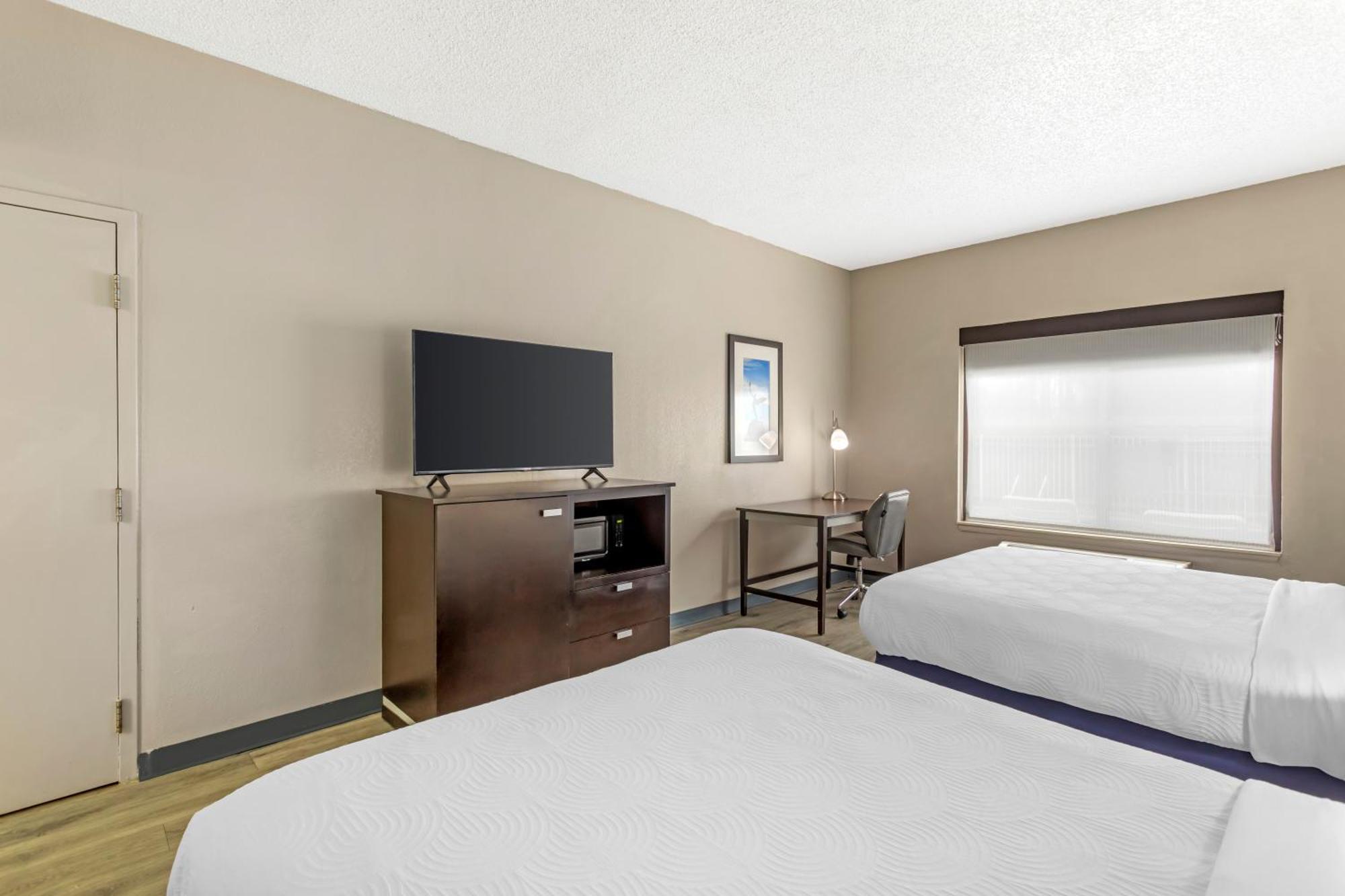 Queen Room with Two Queen Beds - Disability Access/Non-Smoking