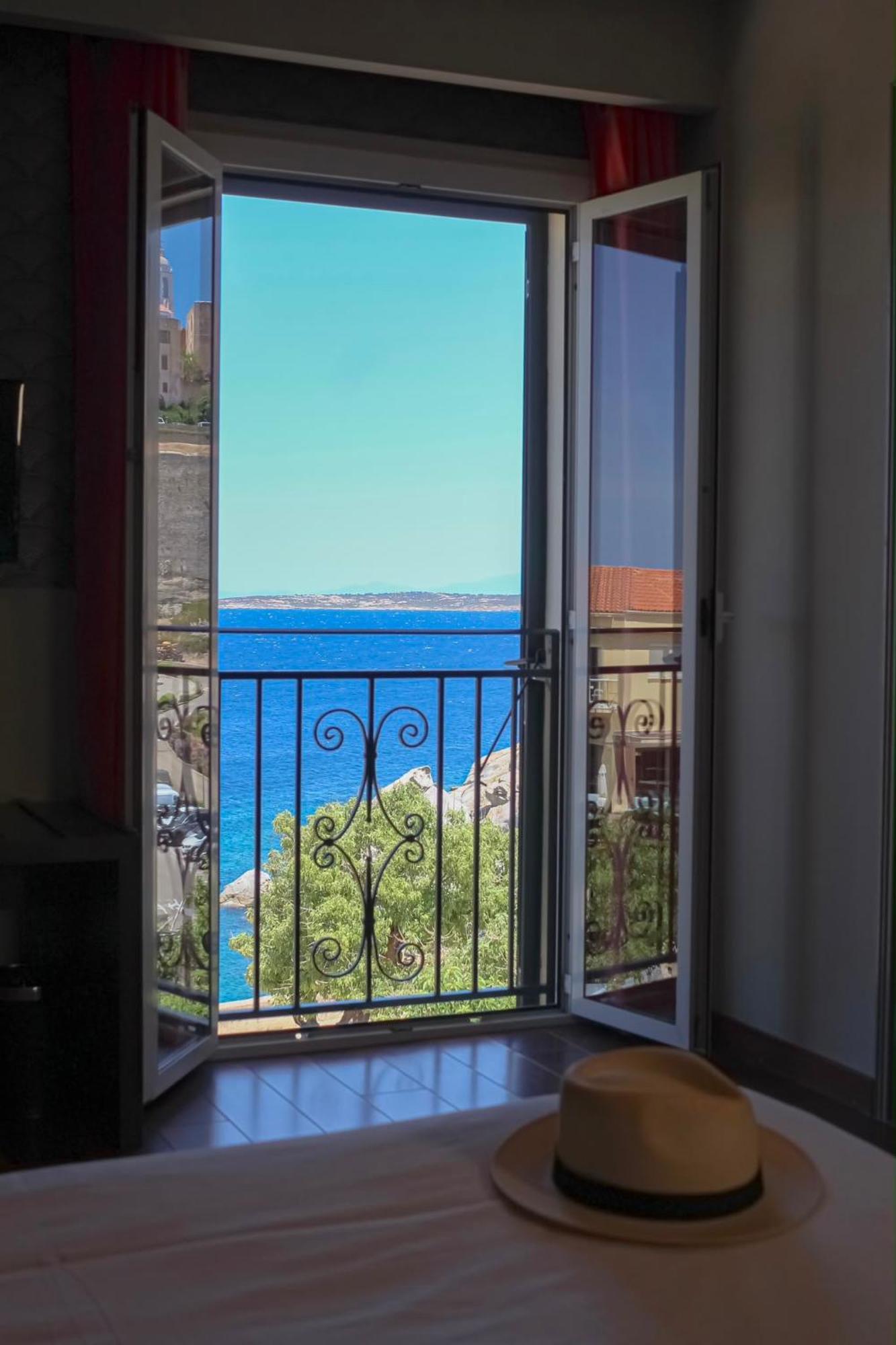 Double or Twin Room with Sea View