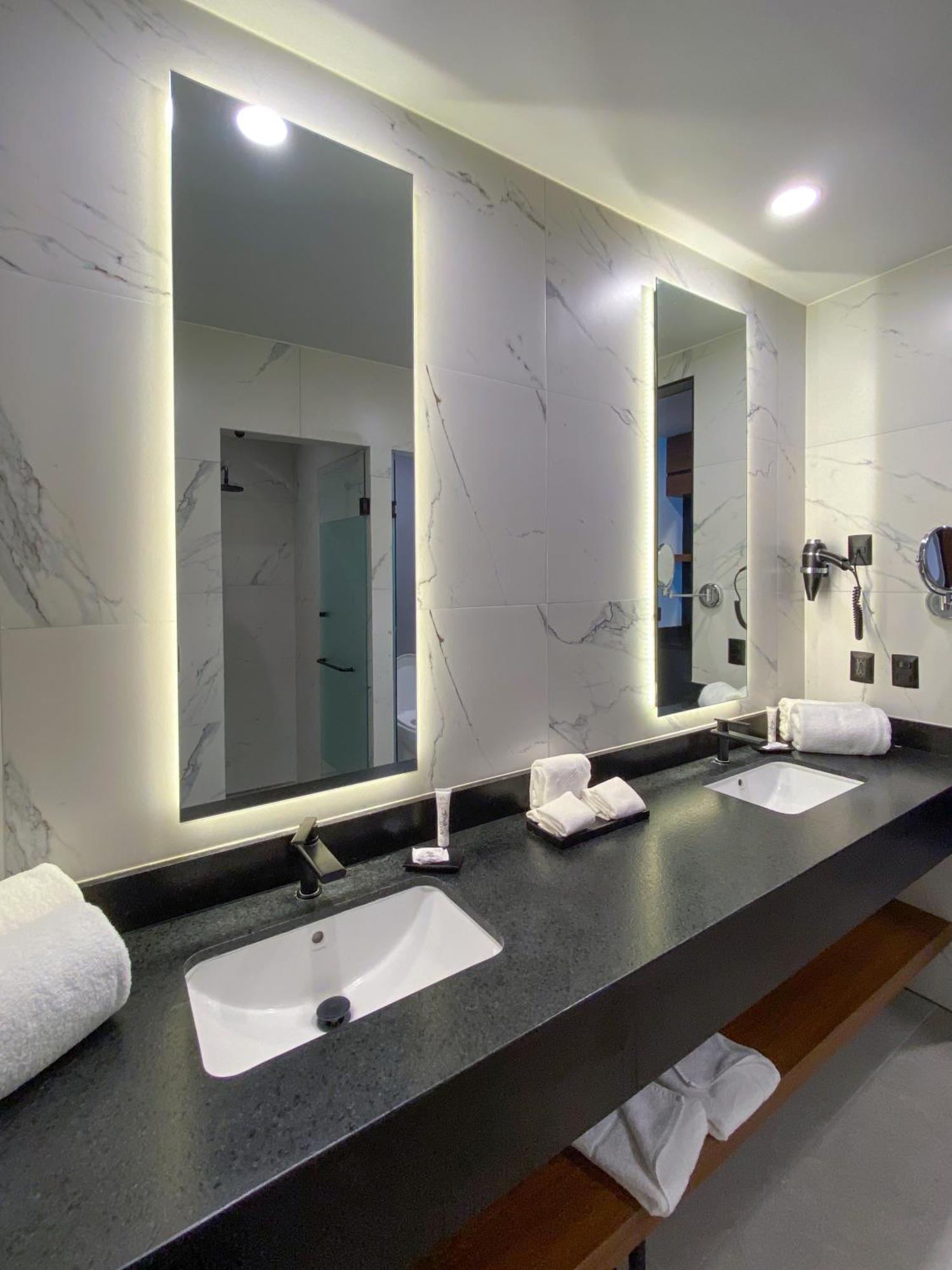 Deluxe Junior Suite