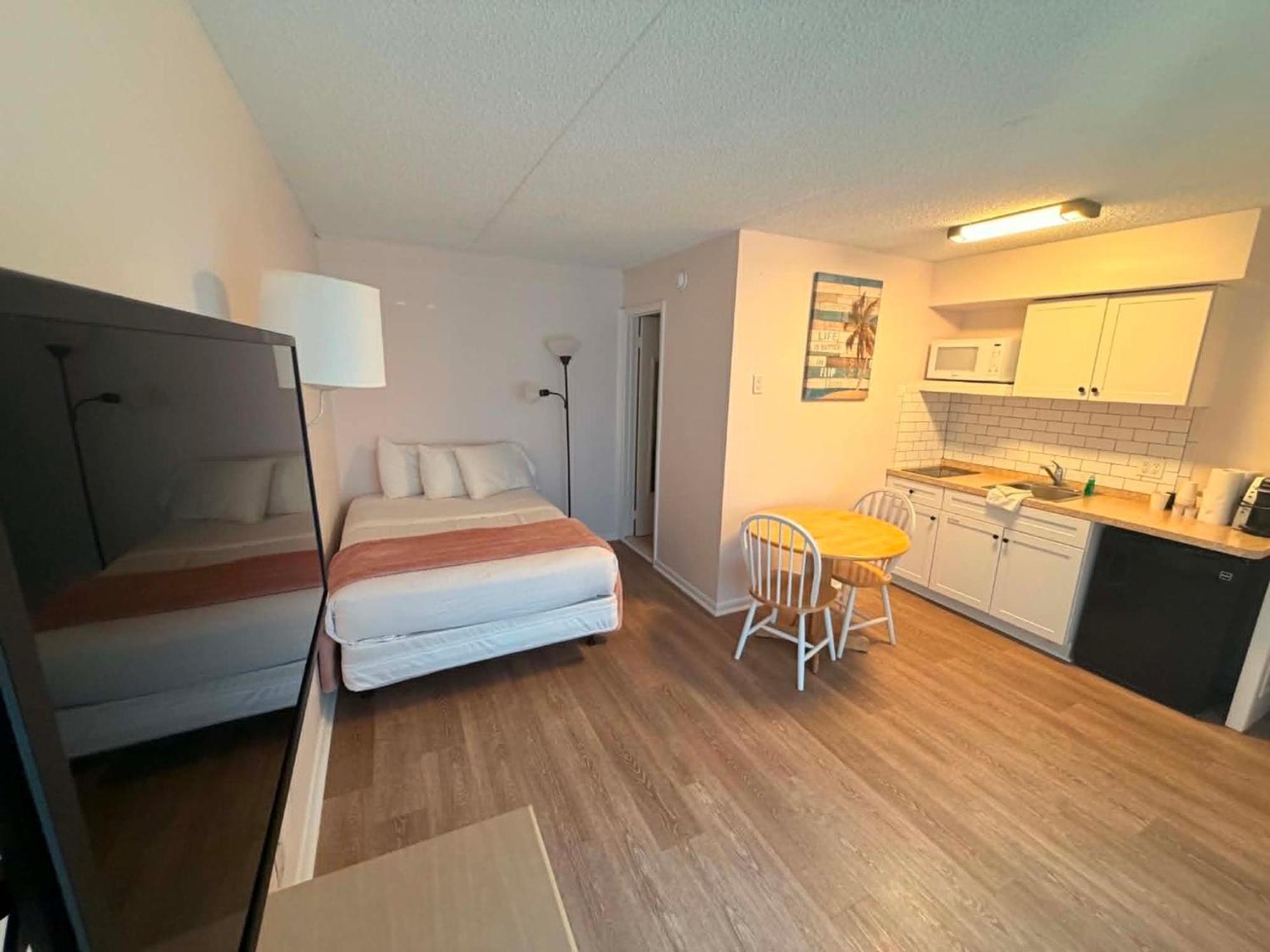 Double Room with Kitchenette